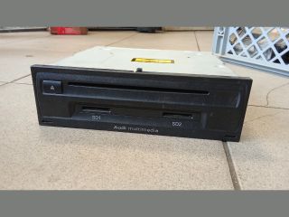 bontott AUDI A8 Rádió / CD