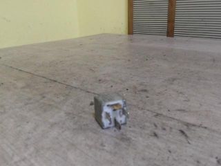 bontott AUDI A8 Relé