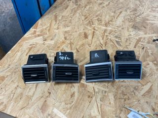 bontott AUDI A8 Szellőző Szett