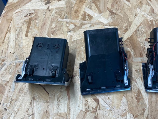 bontott AUDI A8 Szellőző Szett