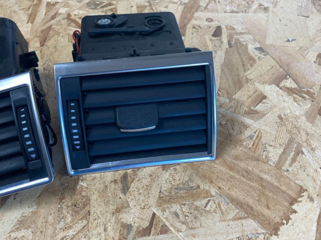 bontott AUDI A8 Szellőző Szett