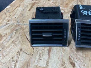 bontott AUDI A8 Szellőző Szett