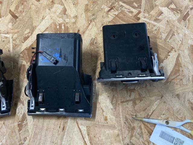 bontott AUDI A8 Szellőző Szett