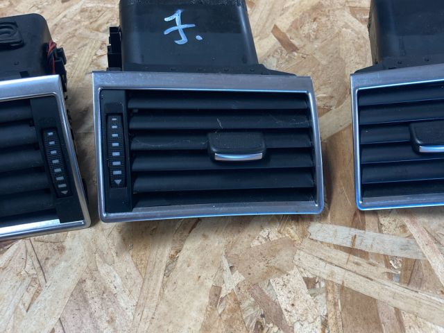 bontott AUDI A8 Szellőző Szett