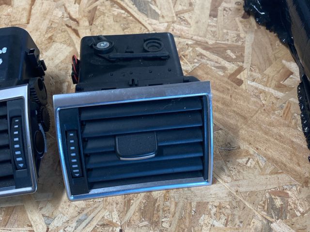 bontott AUDI A8 Szellőző Szett