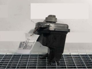 bontott AUDI A8 Szervóolaj Tartály