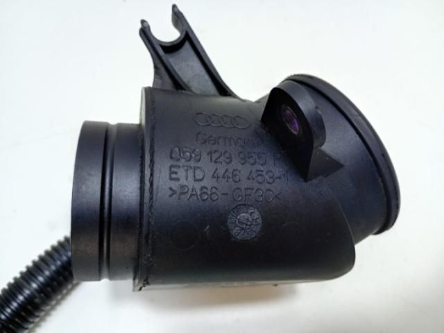 bontott AUDI A8 Szívás Zaj Csökkentő Doboz