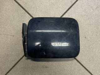 bontott AUDI A8 Tankajtó