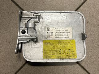 bontott AUDI A8 Tankajtó