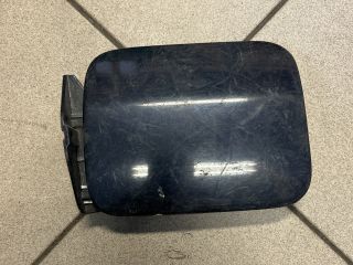 bontott AUDI A8 Tankajtó