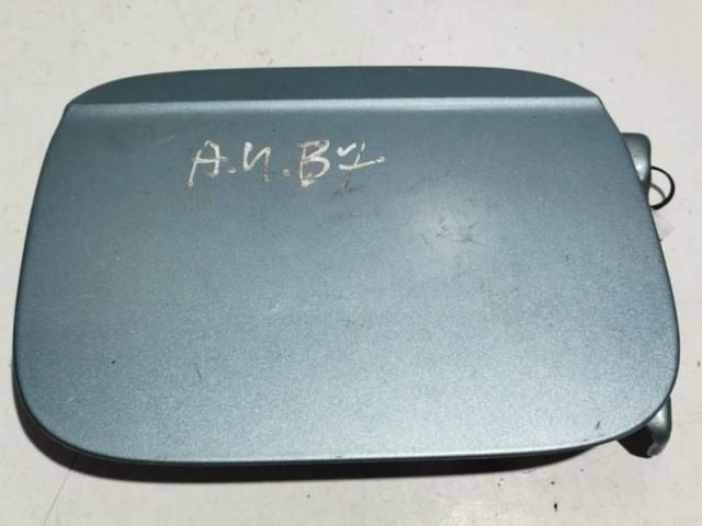 bontott AUDI A8 Tankajtó