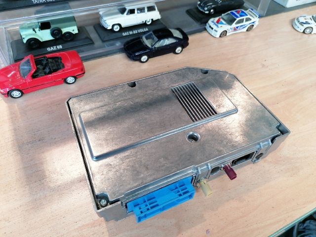 bontott AUDI A8 Telefon Elektronika