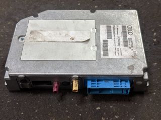 bontott AUDI A8 Telefon Elektronika