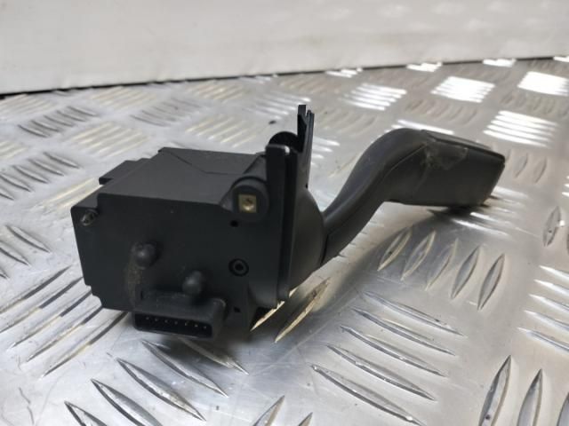 bontott AUDI A8 Tempomat Kar (Magában)