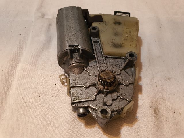 bontott AUDI A8 Tetőablak Motor
