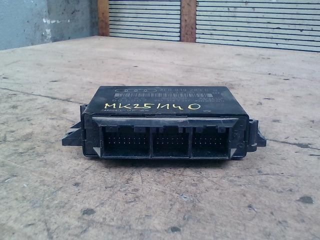 bontott AUDI A8 Tolatóradar Elektronika