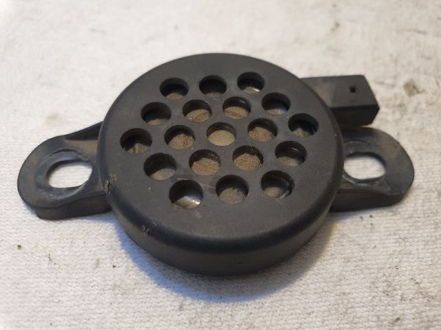 bontott AUDI A8 Tolatóradar Hangszóró