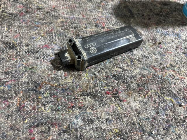 bontott AUDI A8 TPMS Elektronika