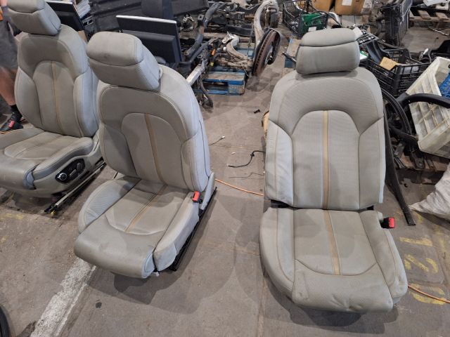 bontott AUDI A8 Ülés Szett