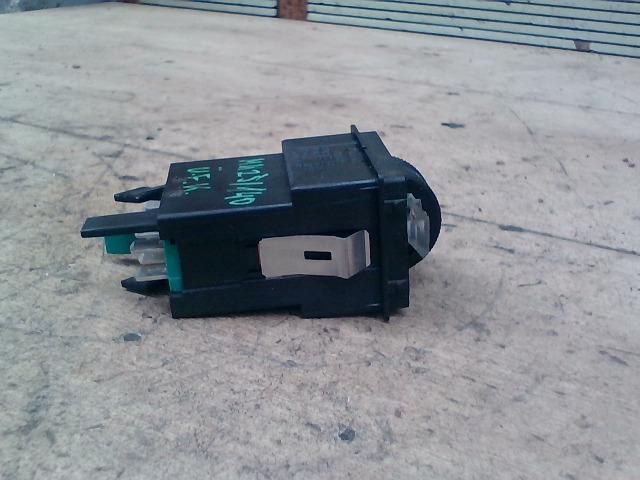 bontott AUDI A8 Ülésfűtés Kapcsoló Pár