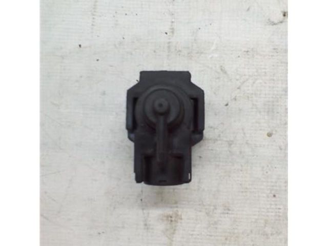 bontott AUDI A8 Vákum Szelep