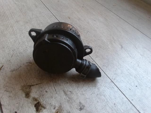 bontott AUDI A8 Vákum Tartály