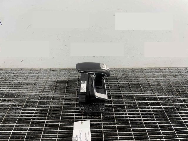 bontott AUDI A8 Váltógomb