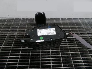 bontott AUDI A8 Váltógomb