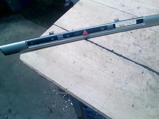 bontott AUDI A8 Vészvillogó Kapcsoló