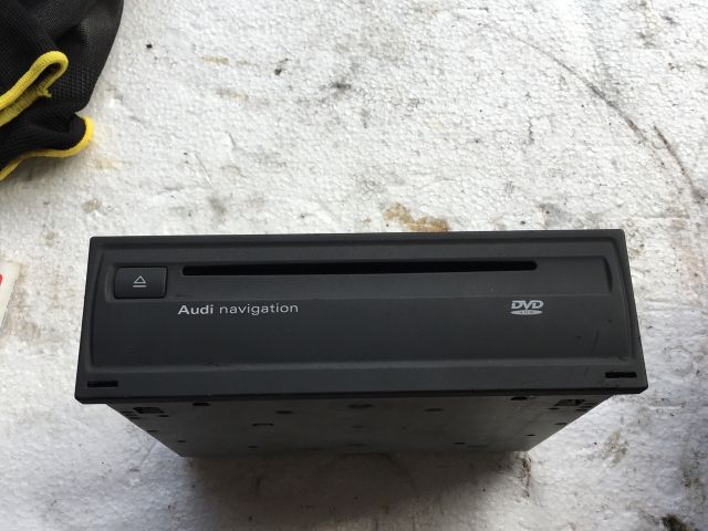 bontott AUDI A8 Video Elektronika
