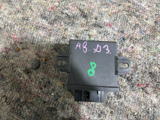 bontott AUDI A8 Világítás Relé