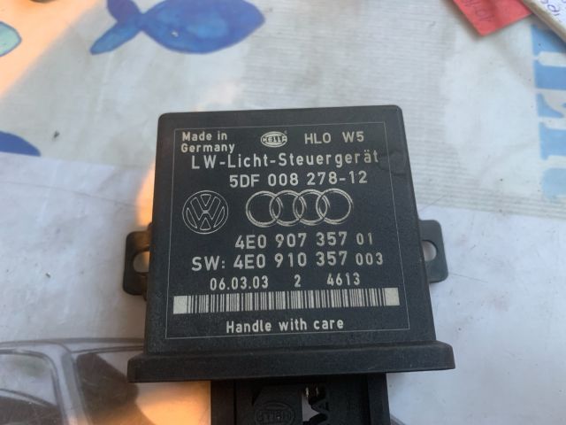 bontott AUDI A8 Világítás Relé