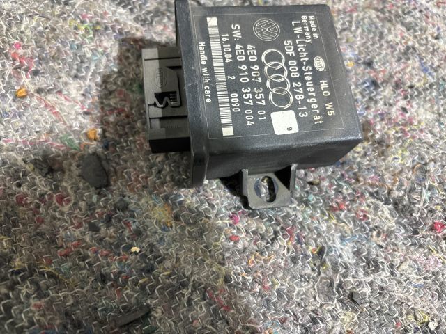 bontott AUDI A8 Világítás Relé