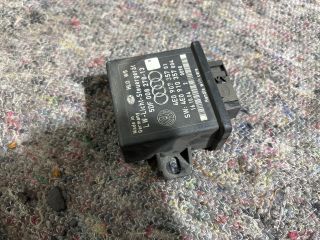 bontott AUDI A8 Világítás Relé