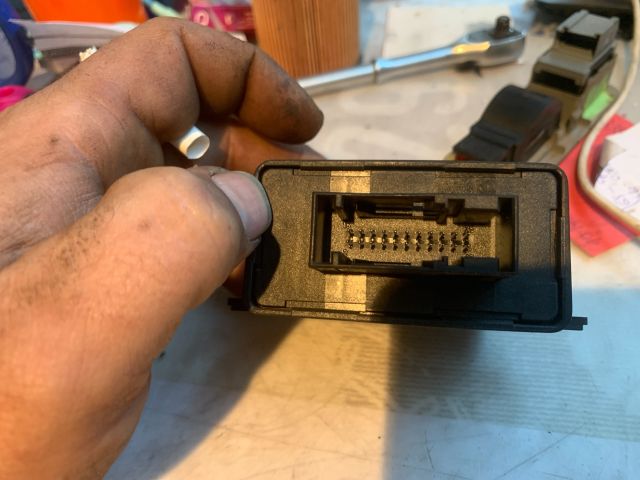 bontott AUDI A8 Világítás Relé