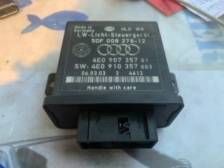 bontott AUDI A8 Világítás Relé