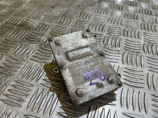 bontott AUDI A8 Xenon Trafó