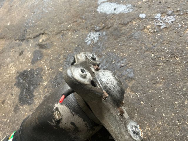 bontott AUDI ALLROAD Első Rugó