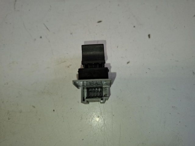 bontott AUDI ALLROAD Bal hátsó Ablakemelő Kapcsoló