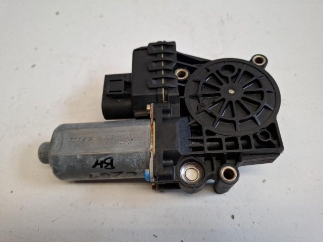 bontott AUDI ALLROAD Bal hátsó Ablakemelő Motor