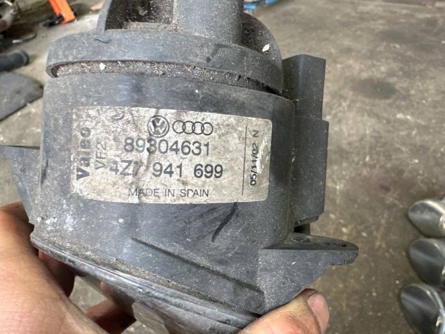 bontott AUDI ALLROAD Bal Ködfényszóró