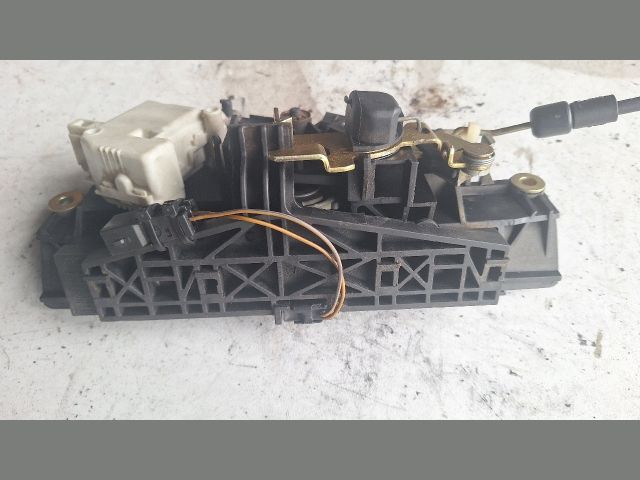 bontott AUDI ALLROAD Csomagtérajtó Ütköző