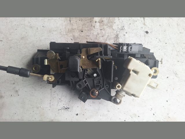 bontott AUDI ALLROAD Csomagtérajtó Ütköző