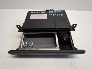 bontott AUDI ALLROAD Első Hamutartó