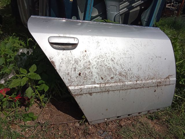 bontott AUDI ALLROAD Jobb hátsó Ajtó (Üres lemez)