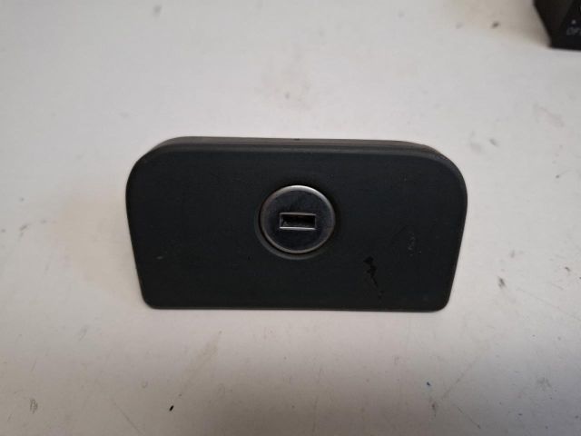 bontott AUDI ALLROAD Zárbetét Szett