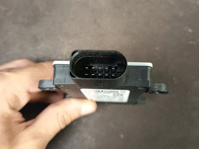 bontott AUDI E-TRON Jeladó (Magában)