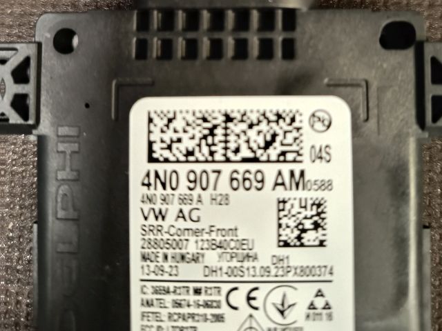 bontott AUDI E-TRON Jeladó (Magában)