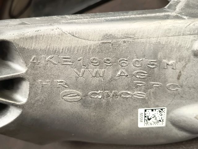 bontott AUDI E-TRON Motor Tartó Bak (Fém)