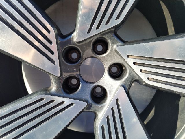 bontott AUDI E-TRON Alufelni (1 db)
